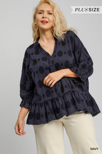 Curvy Girl Circle Print Top - Greige Goods